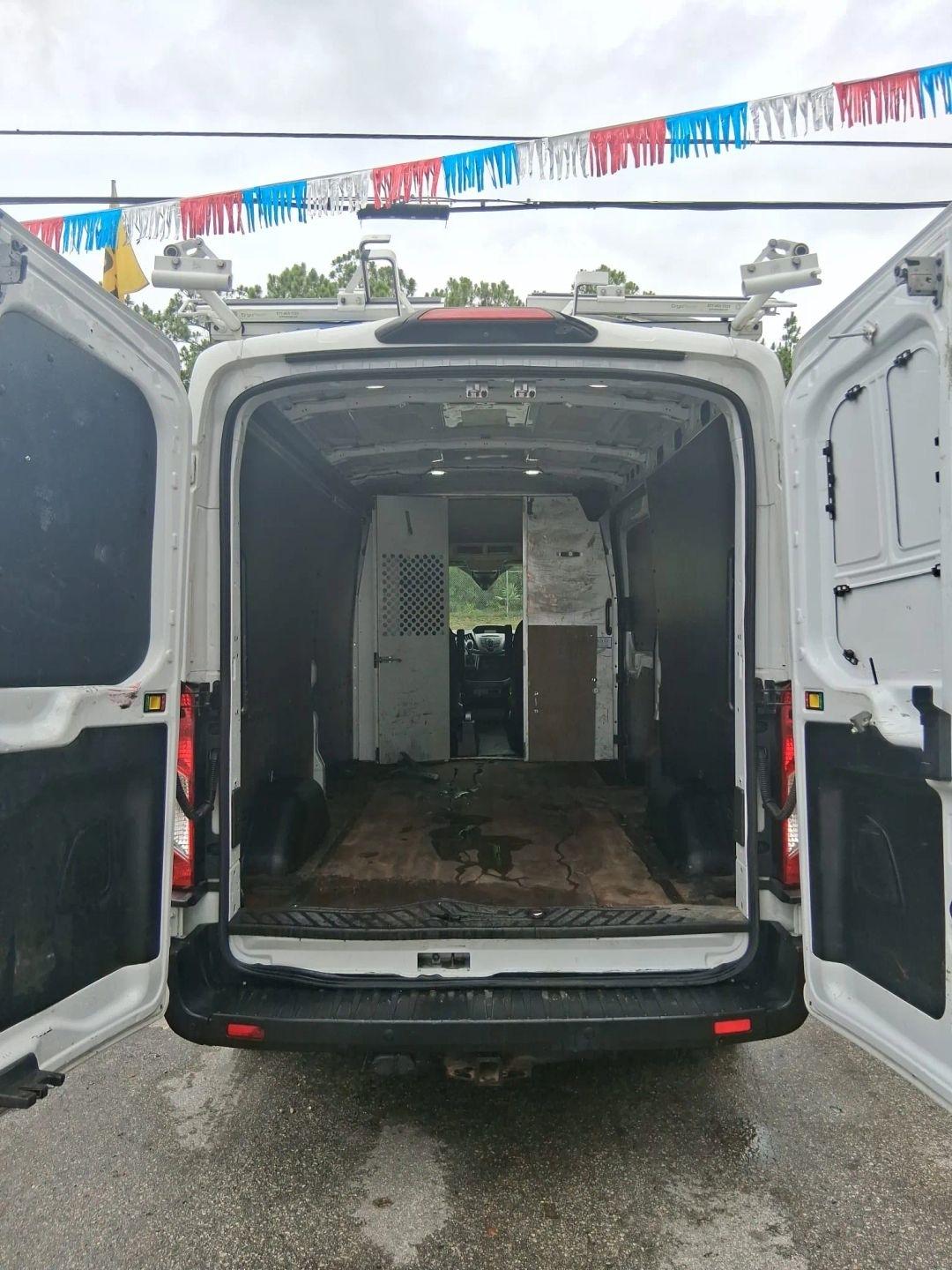 Ford Transit 350 Van Med. Roof w/Sliding Pass. 148-in. WB 2019