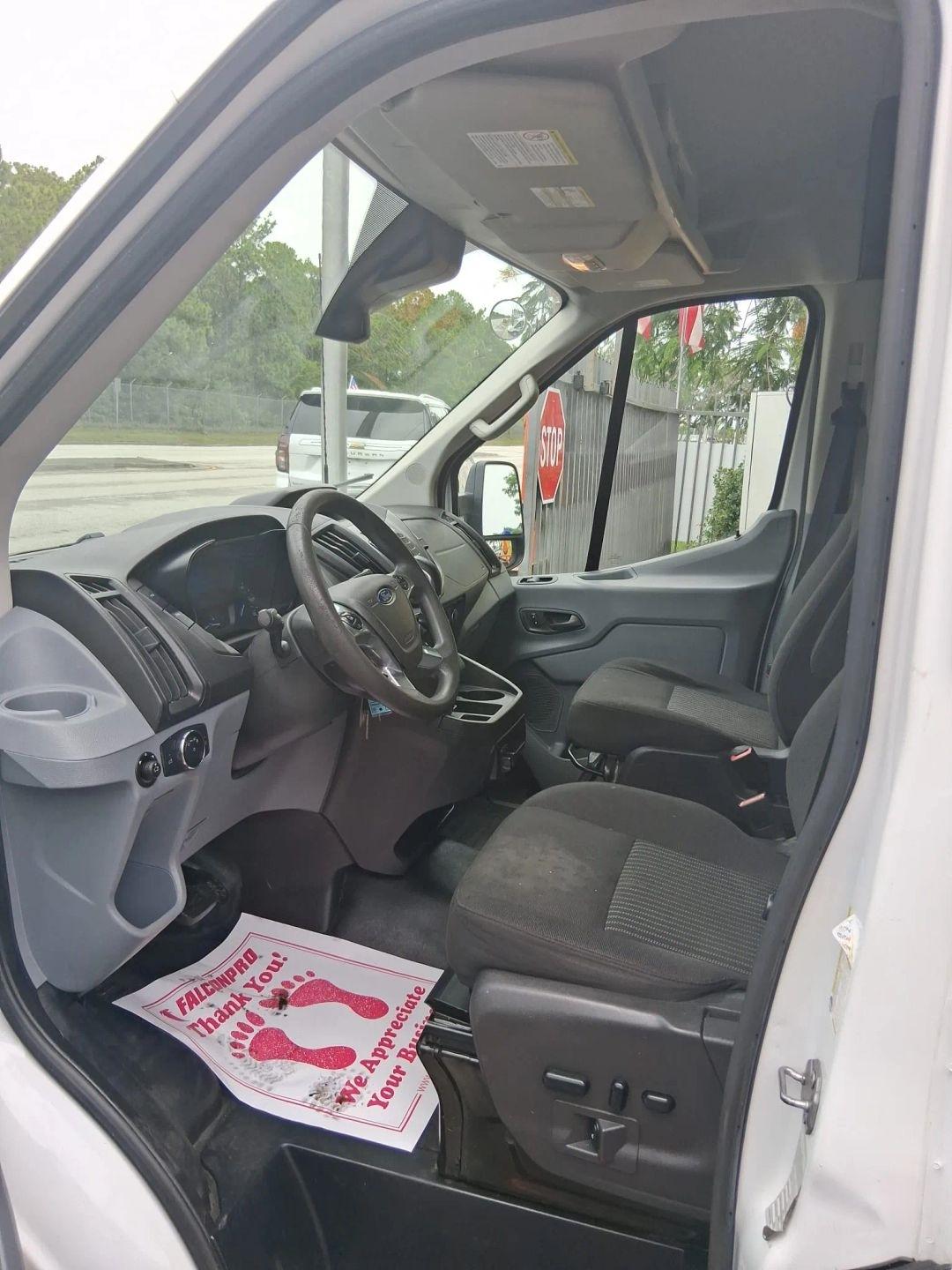Ford Transit 350 Van Med. Roof w/Sliding Pass. 148-in. WB 2019
