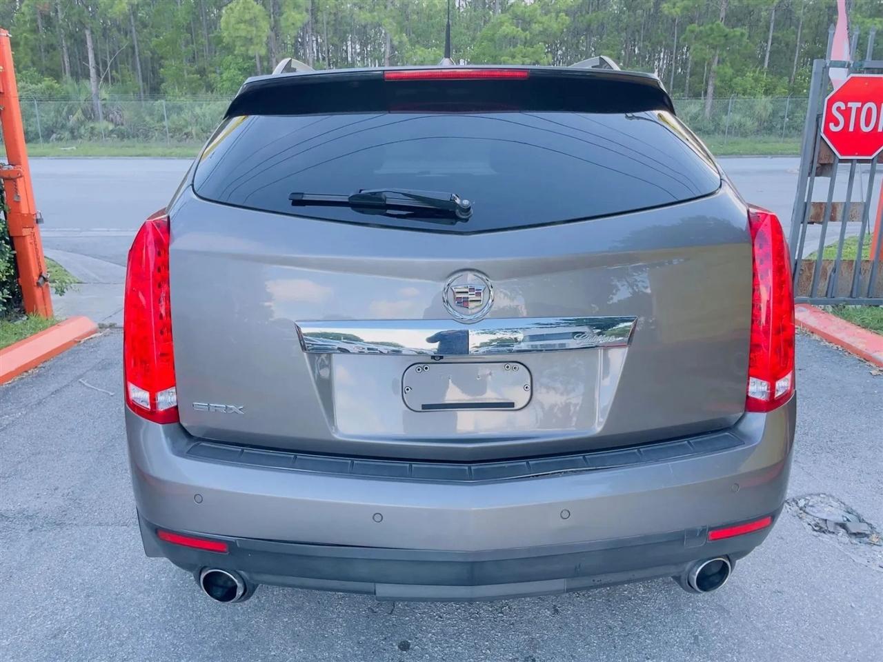 Cadillac SRX Premium Collection 2011