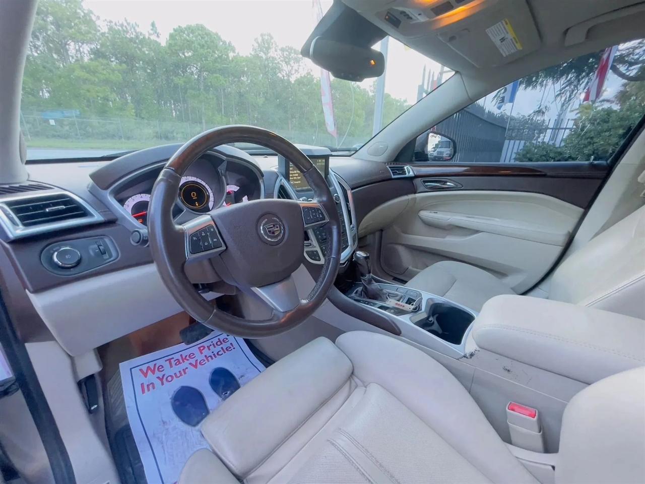 Cadillac SRX Premium Collection 2011
