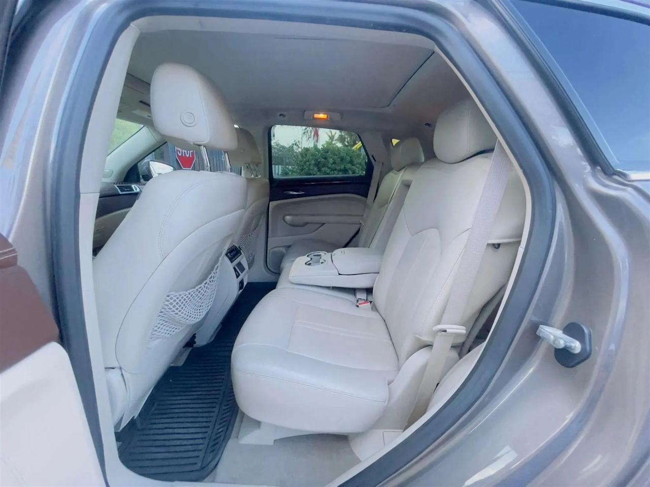 Cadillac SRX Premium Collection 2011