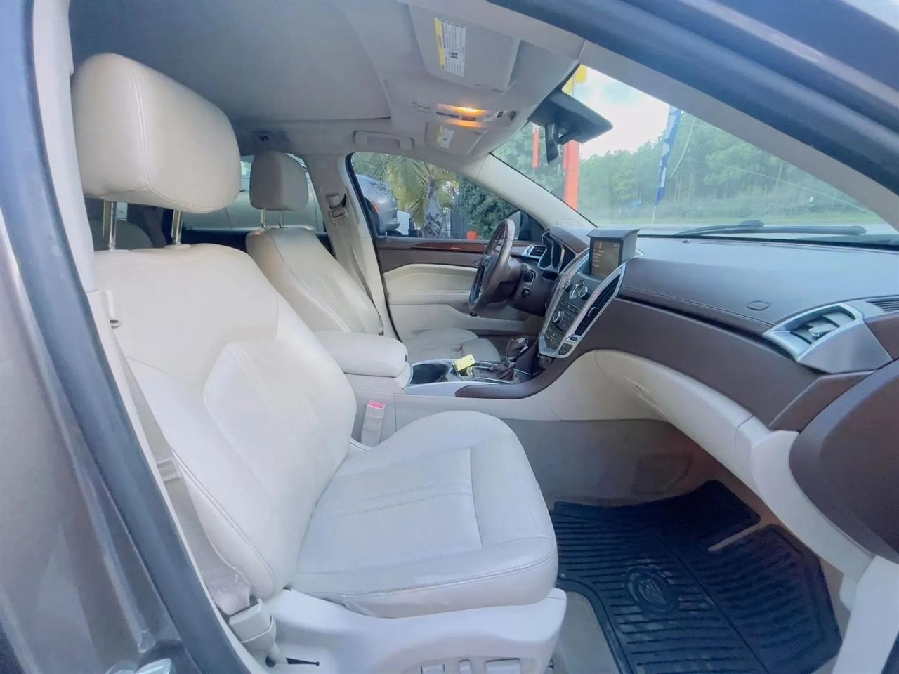 Cadillac SRX Premium Collection 2011