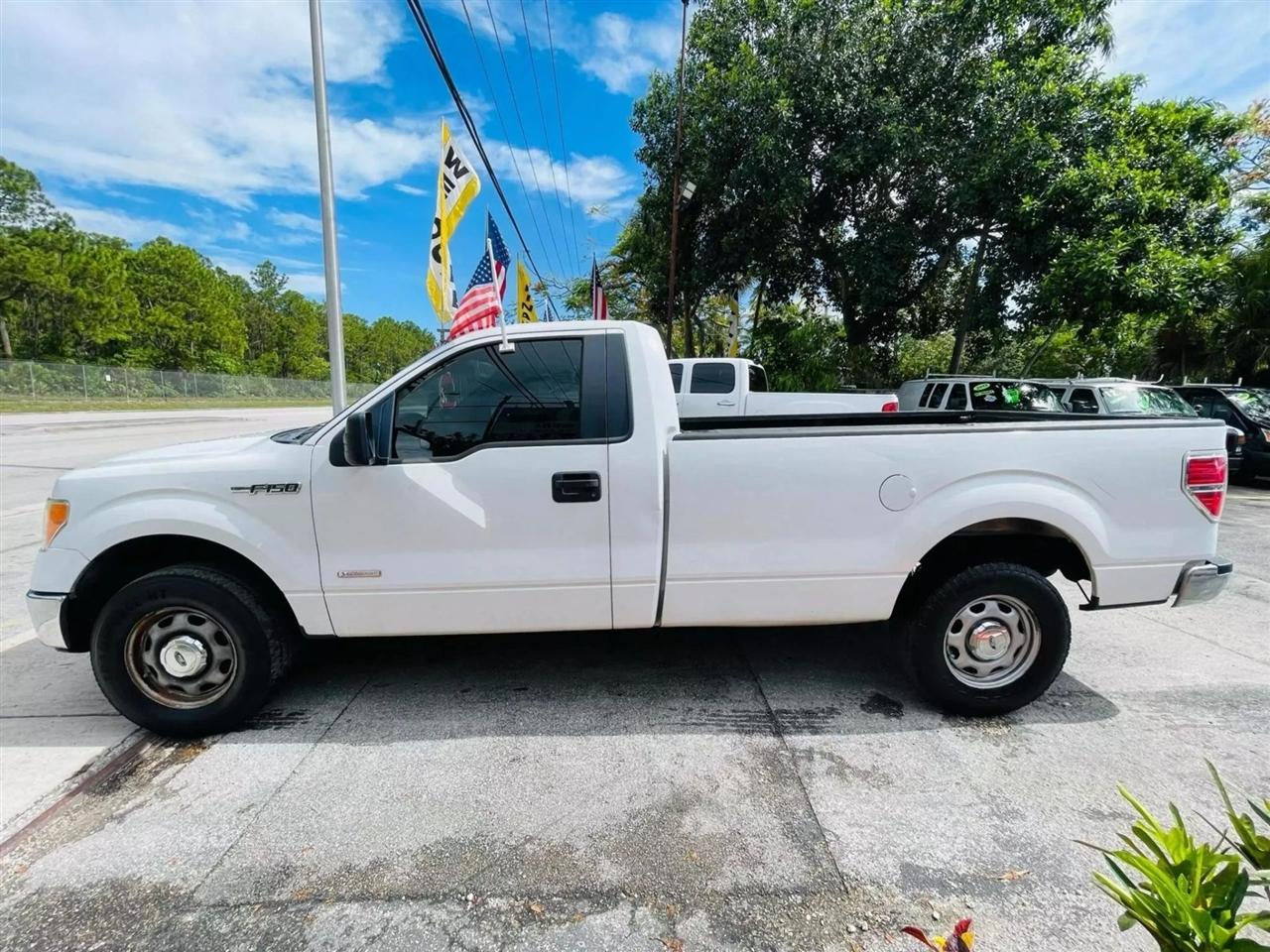Ford F-150 XL 8-ft. Bed 2WD 2012