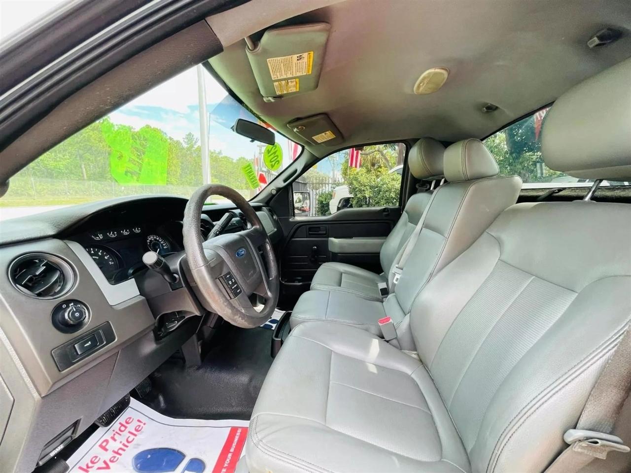 Ford F-150 XL 8-ft. Bed 2WD 2012