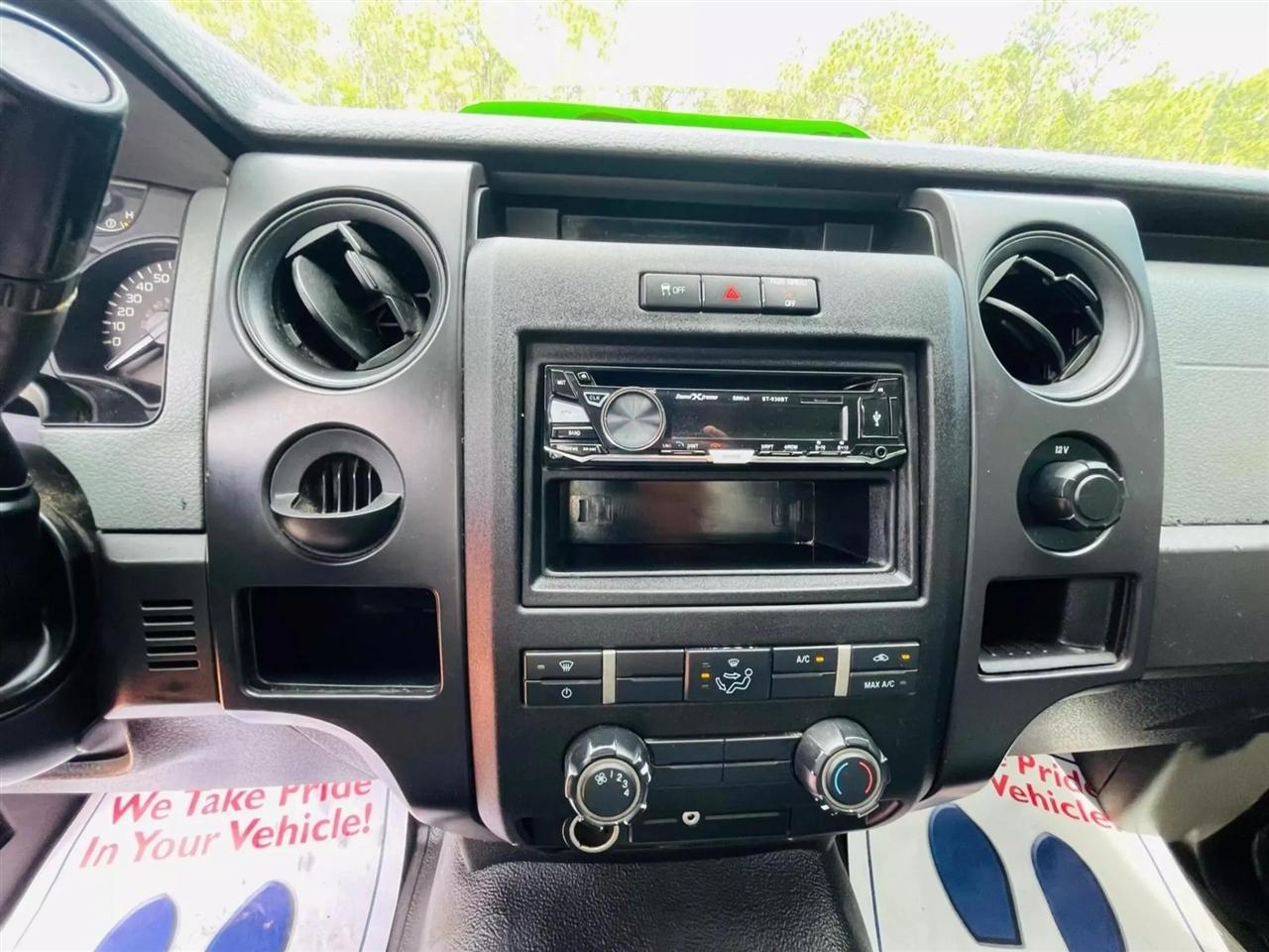 Ford F-150 XL 8-ft. Bed 2WD 2012