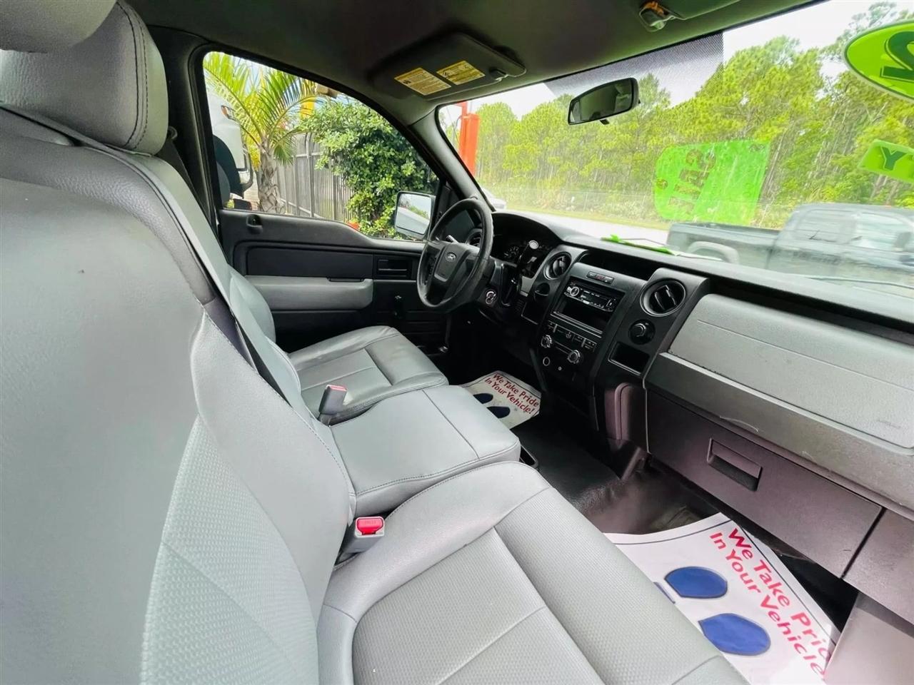 Ford F-150 XL 8-ft. Bed 2WD 2012