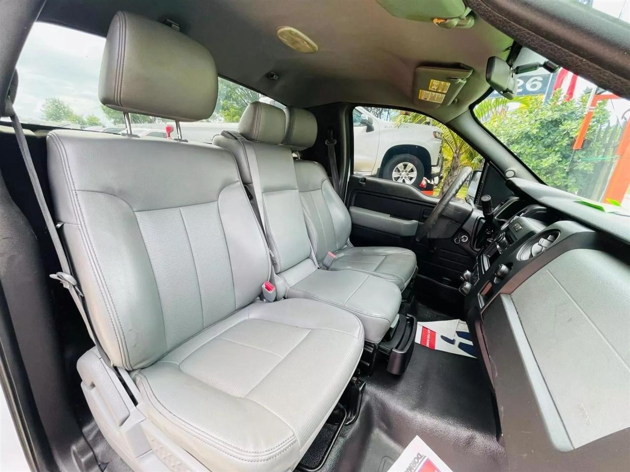 Ford F-150 XL 8-ft. Bed 2WD 2012