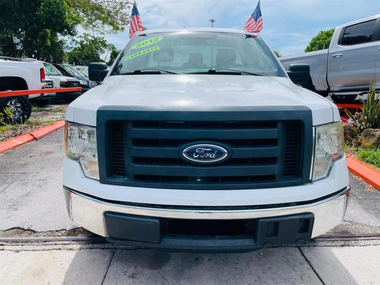 Ford F-150 XL 8-ft. Bed 2WD 2012