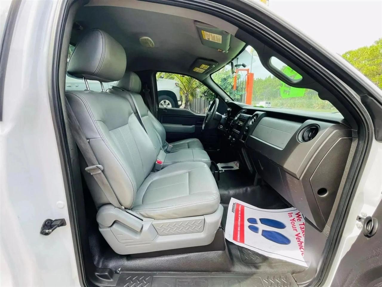 Ford F-150 XL 8-ft. Bed 2WD 2012