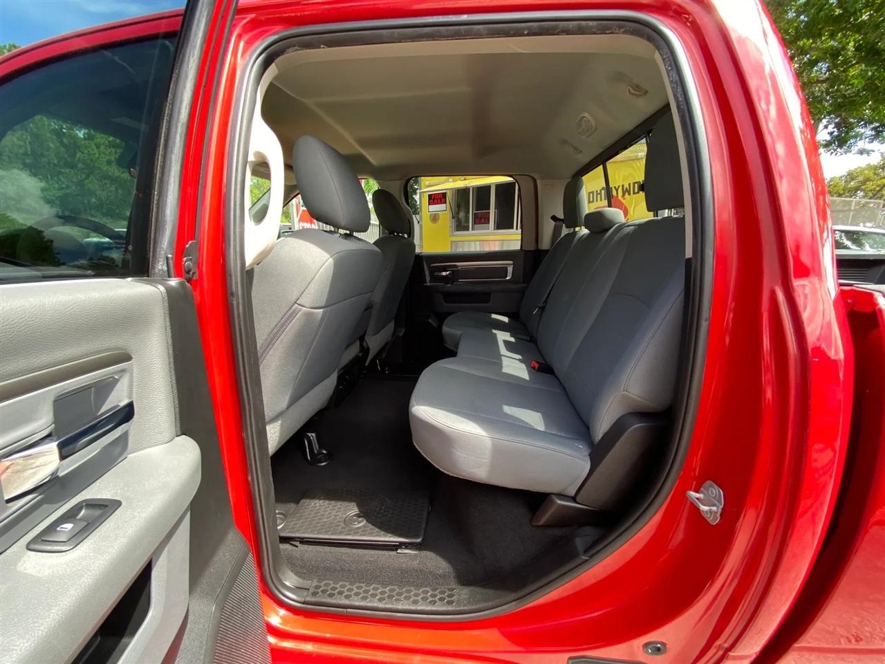 RAM 1500 Classic Tradesman Crew Cab LWB 2WD 2019