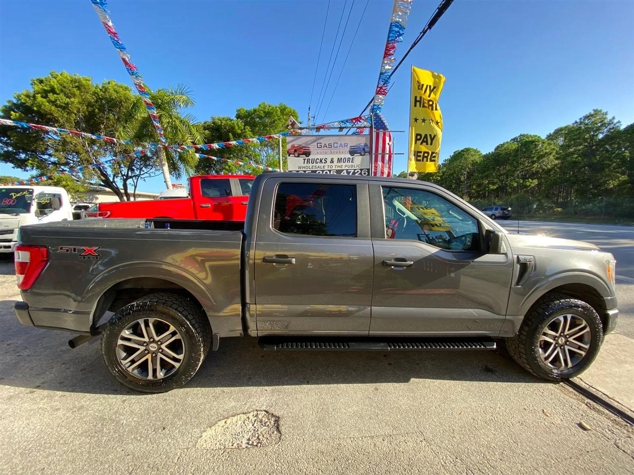 Ford F-150 XL SuperCrew 5.5-ft. Bed 4WD 2021