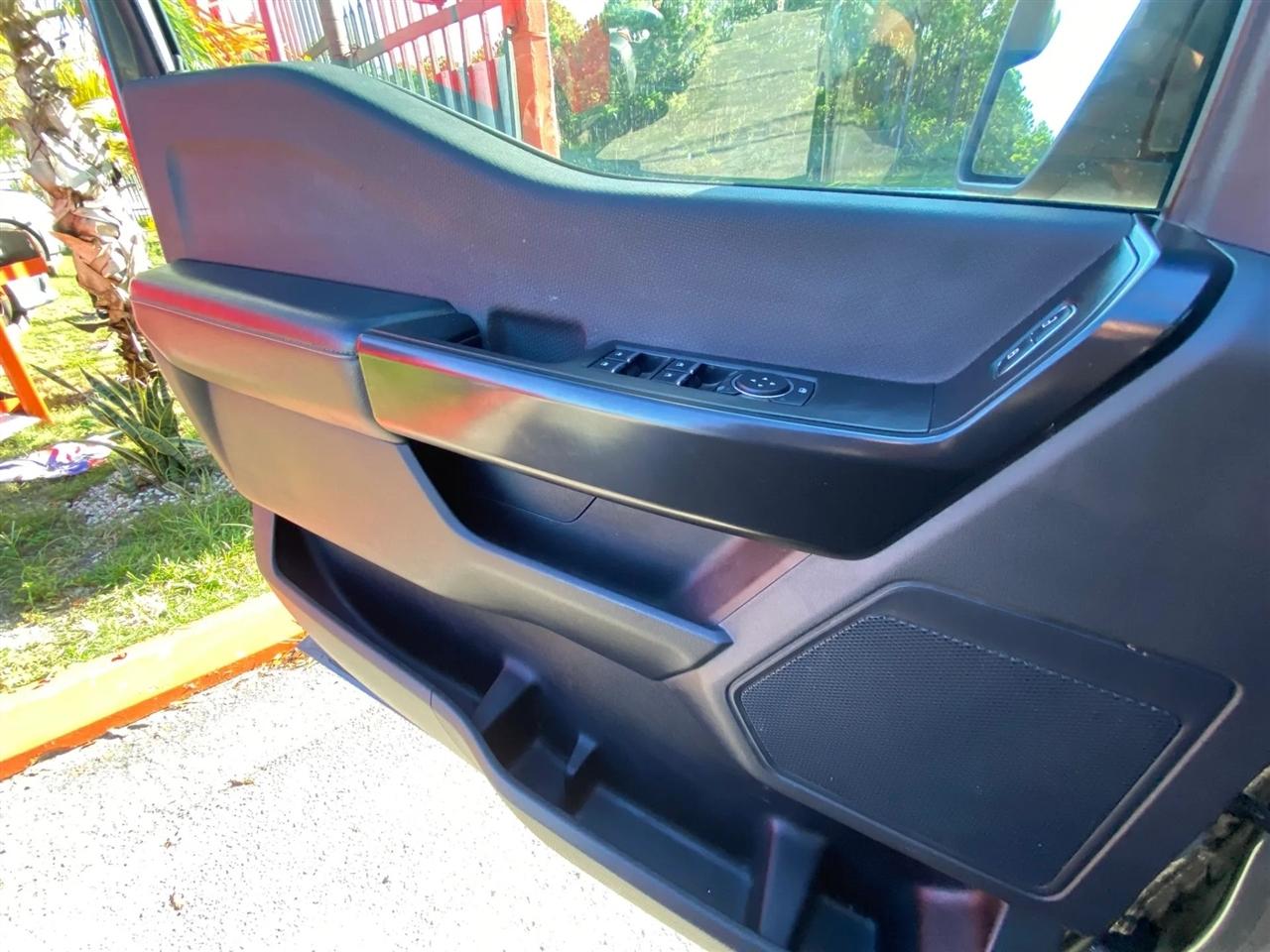Ford F-150 XL SuperCrew 5.5-ft. Bed 4WD 2021