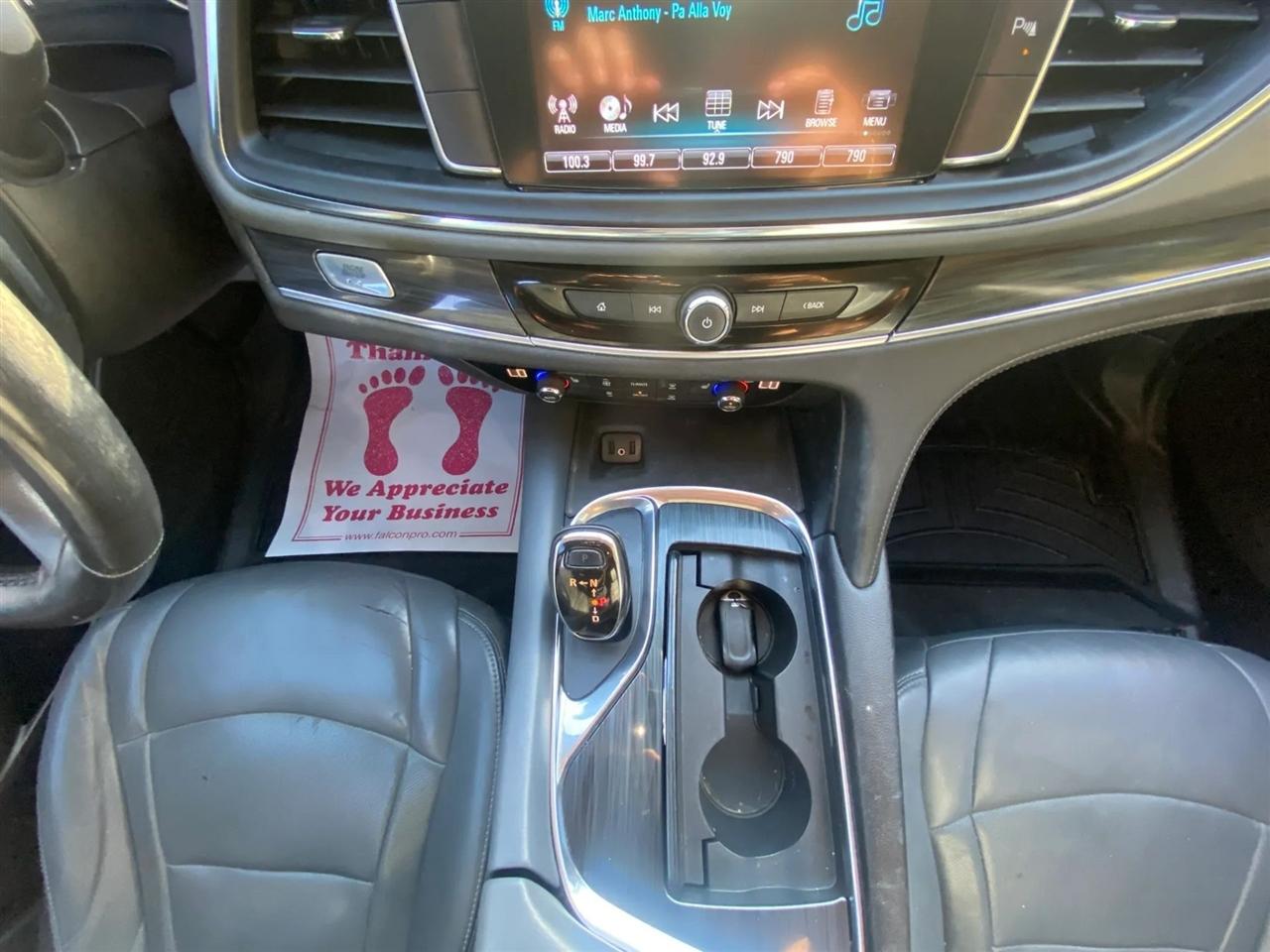 Buick Enclave Essence FWD 2018