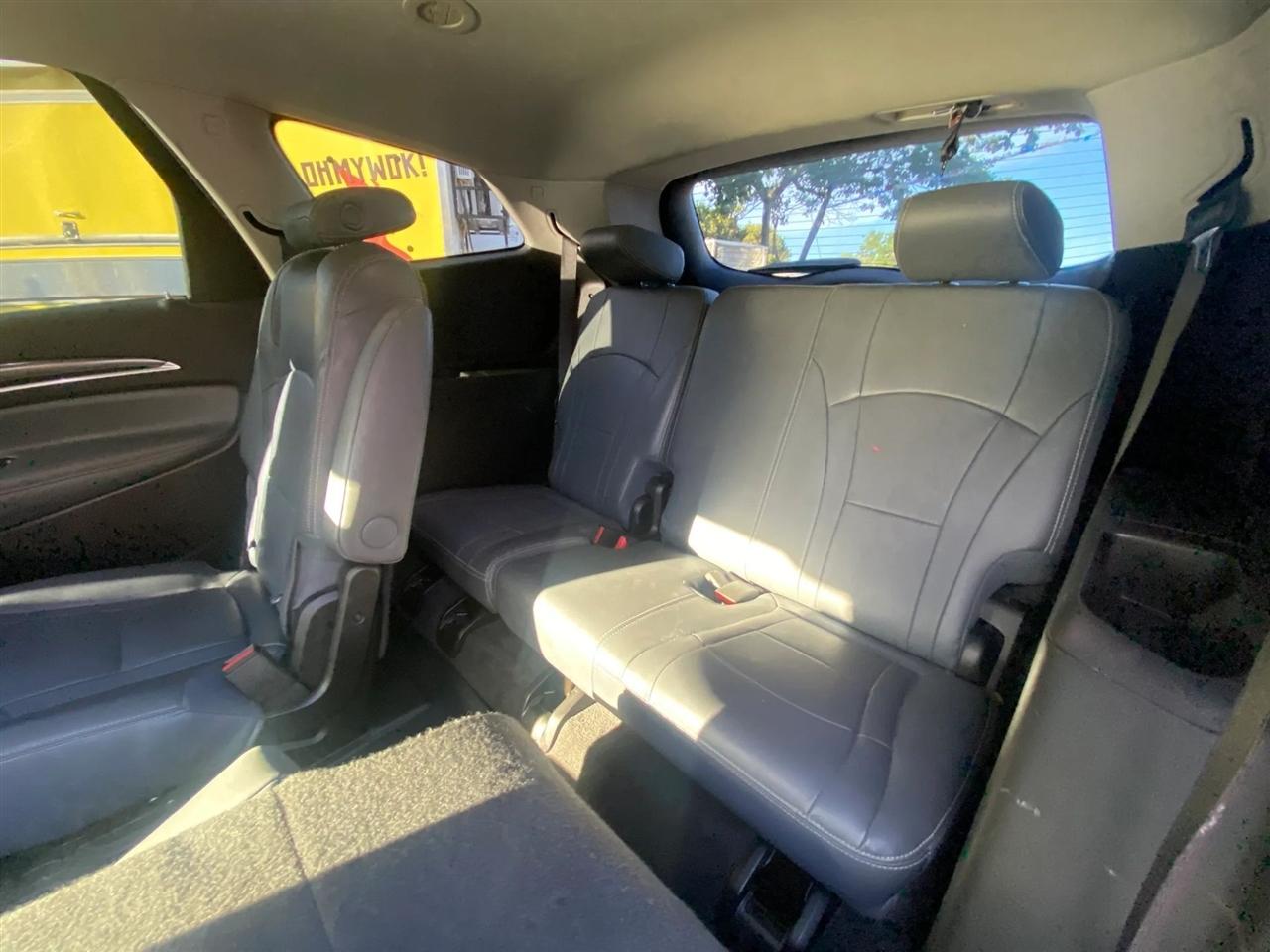 Buick Enclave Essence FWD 2018