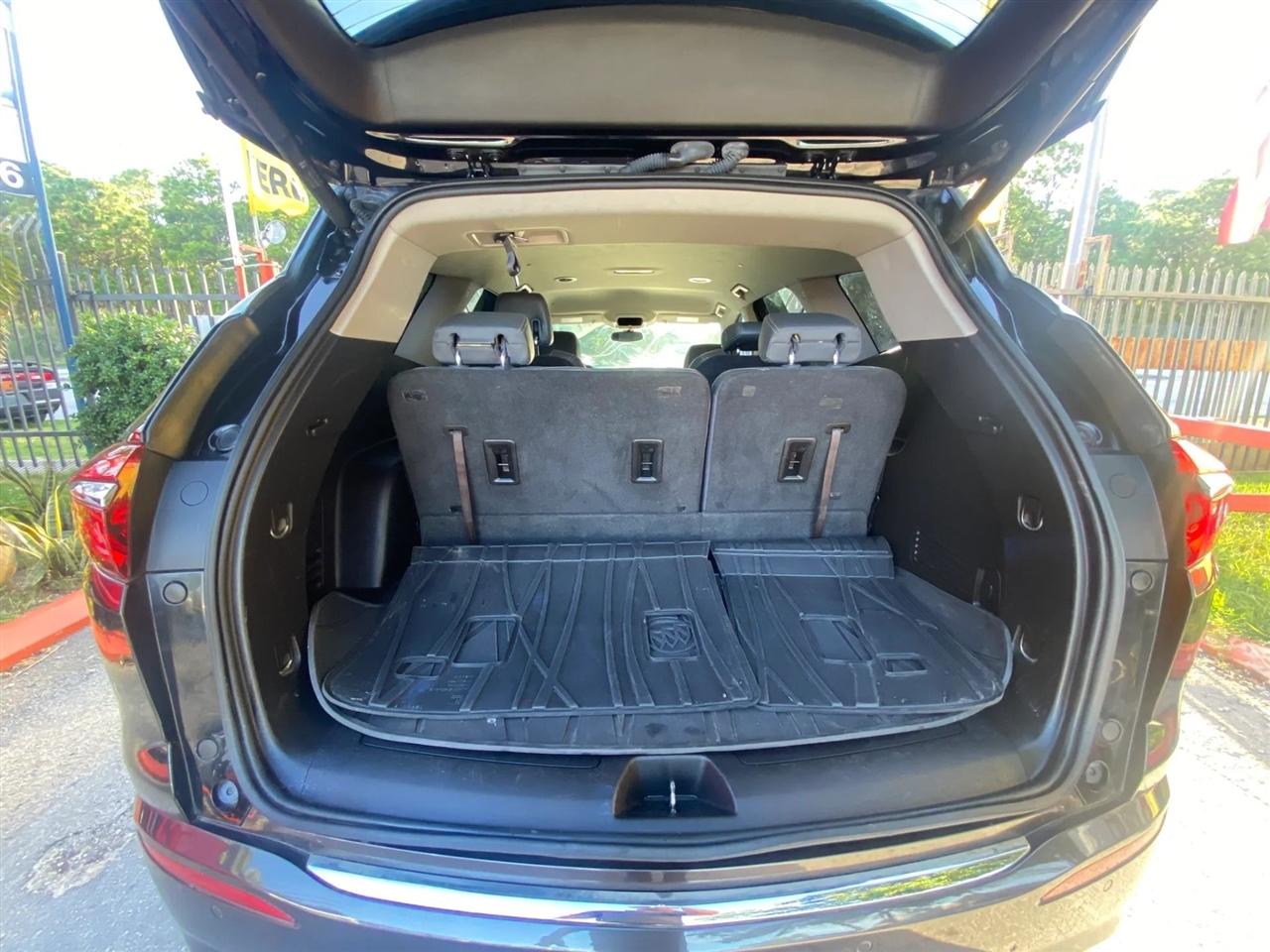 Buick Enclave Essence FWD 2018