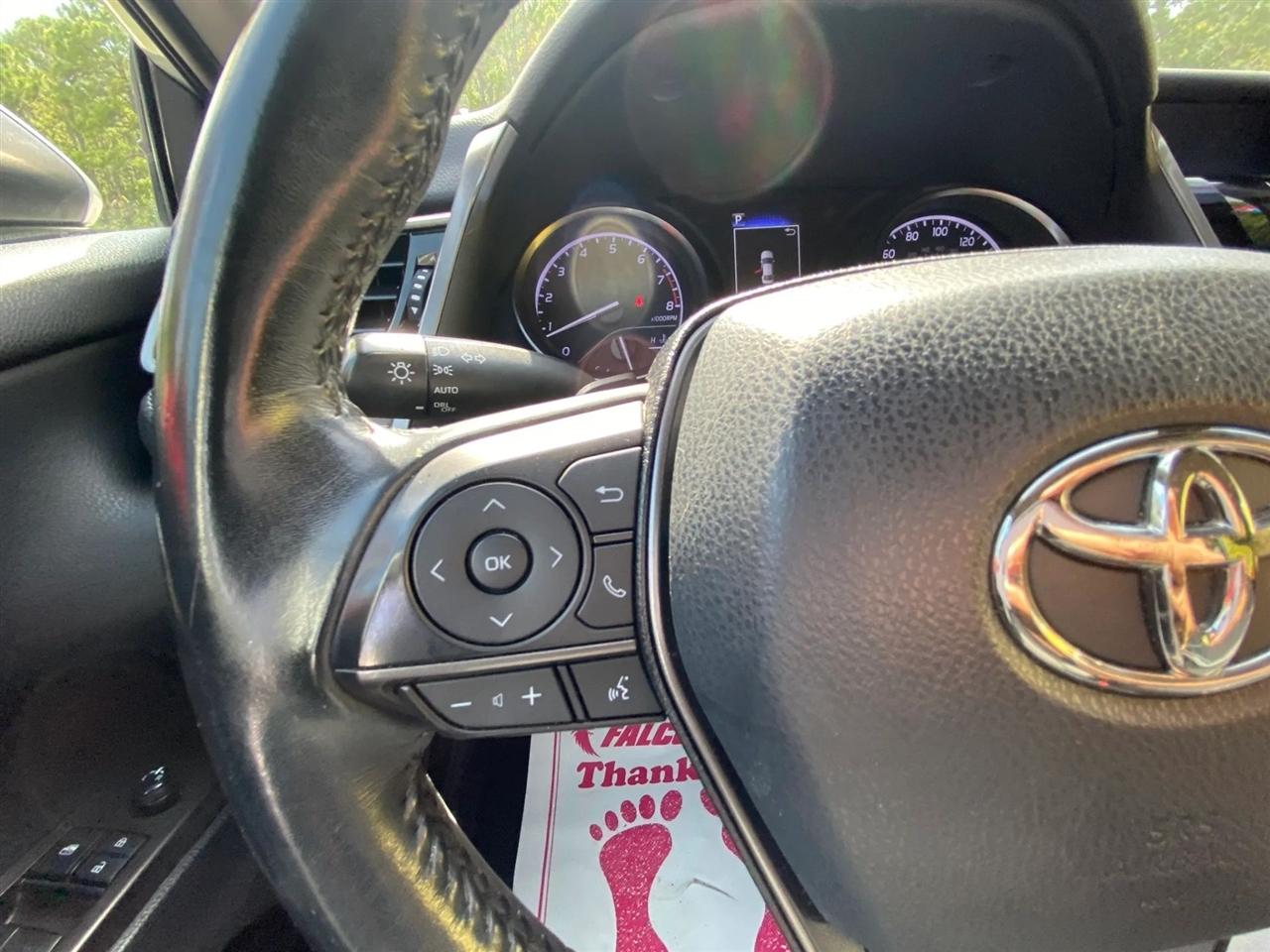 Toyota Camry SE 2021
