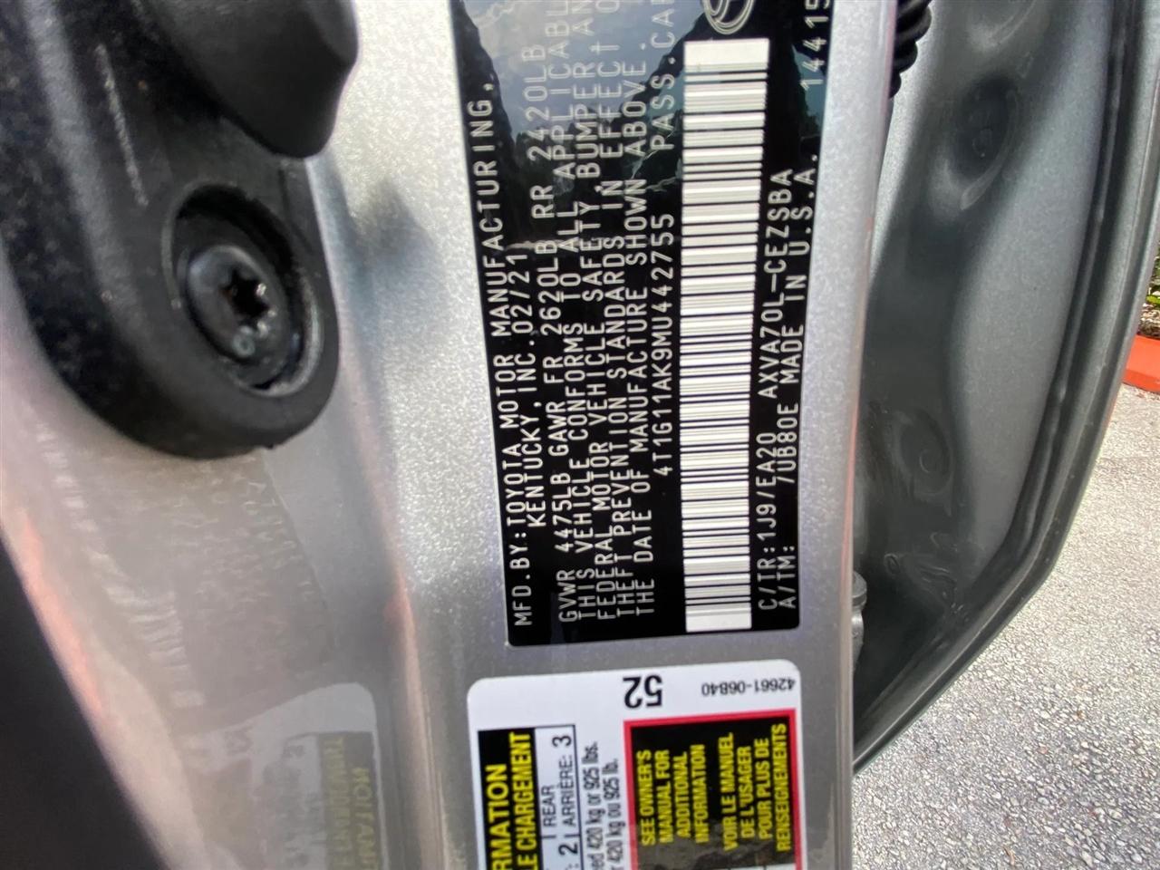 Toyota Camry SE 2021