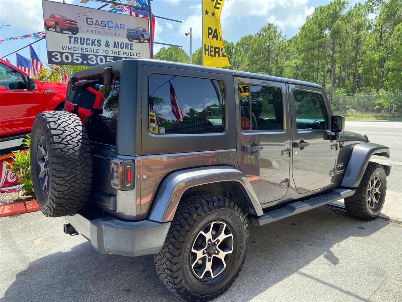 Jeep Wrangler Unlimited Sahara 4WD 2016