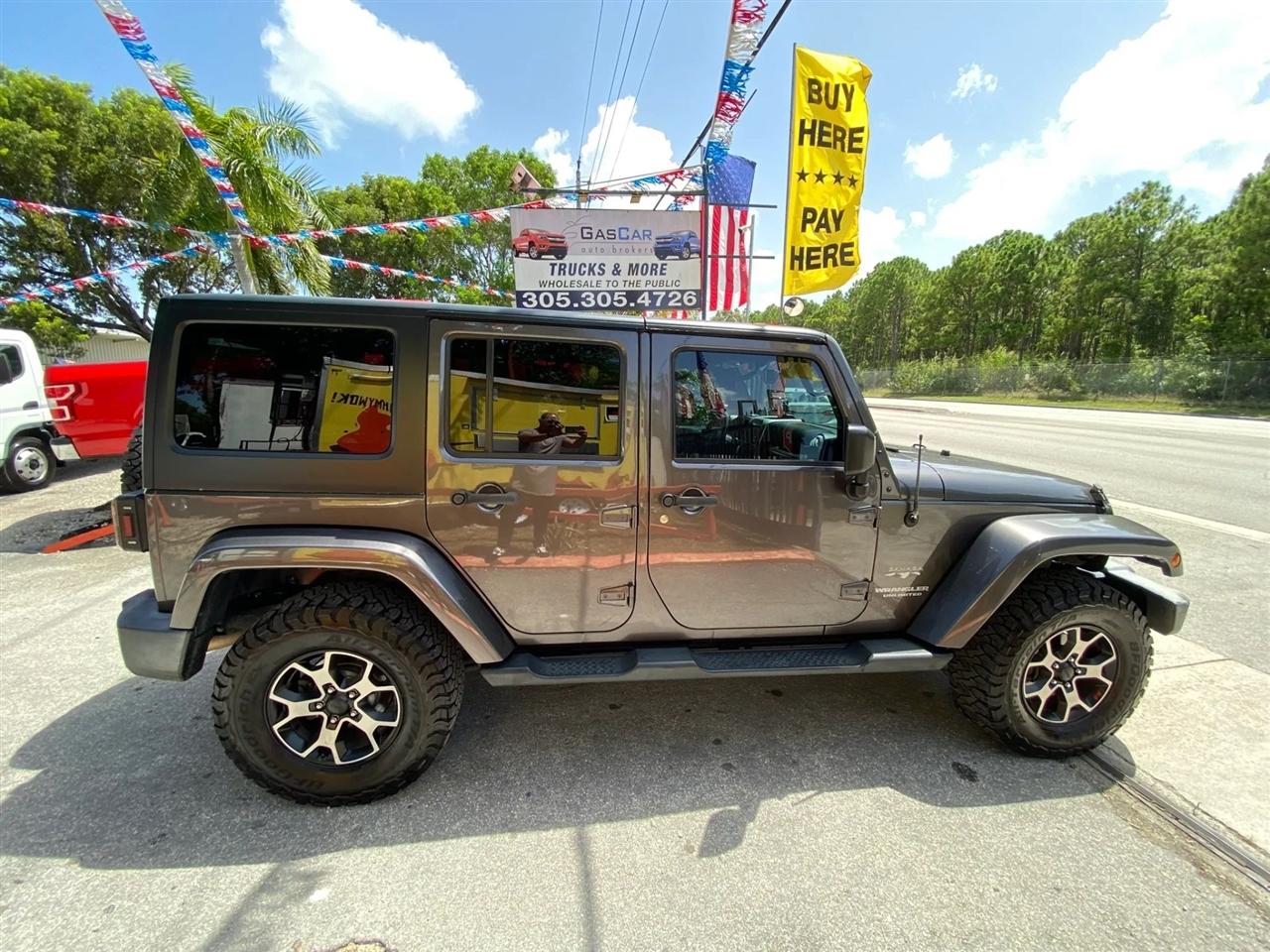 Jeep Wrangler Unlimited Sahara 4WD 2016