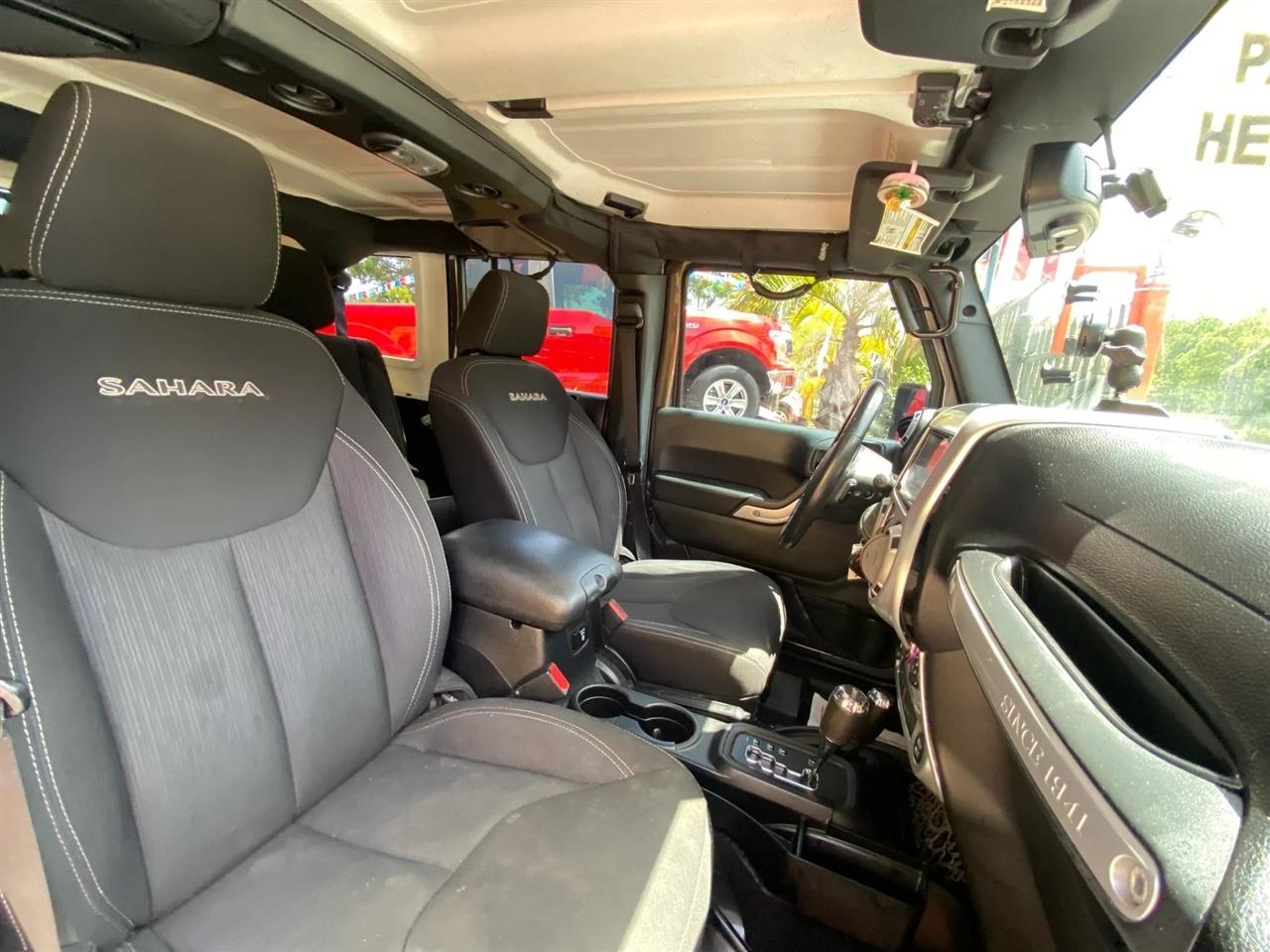 Jeep Wrangler Unlimited Sahara 4WD 2016