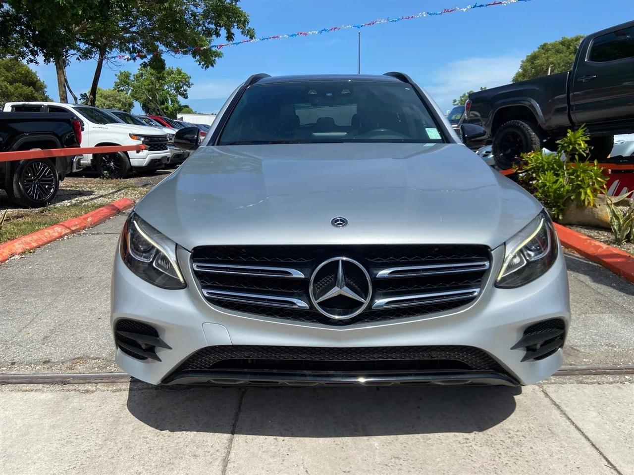 Mercedes-Benz GLC-Class GLC300 2019