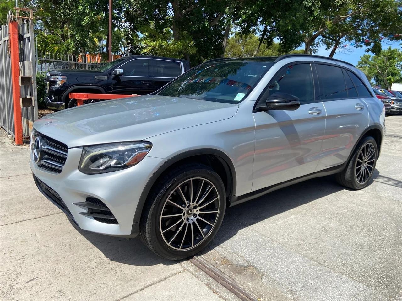 Mercedes-Benz GLC-Class GLC300 2019