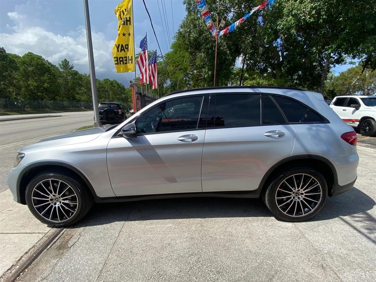 Mercedes-Benz GLC-Class GLC300 2019