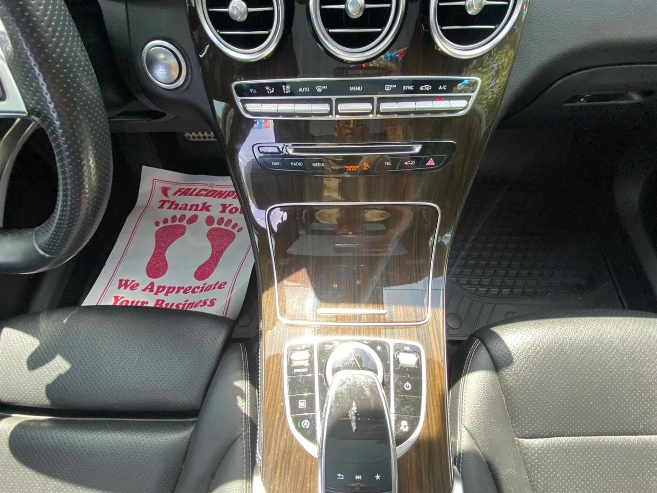 Mercedes-Benz GLC-Class GLC300 2019