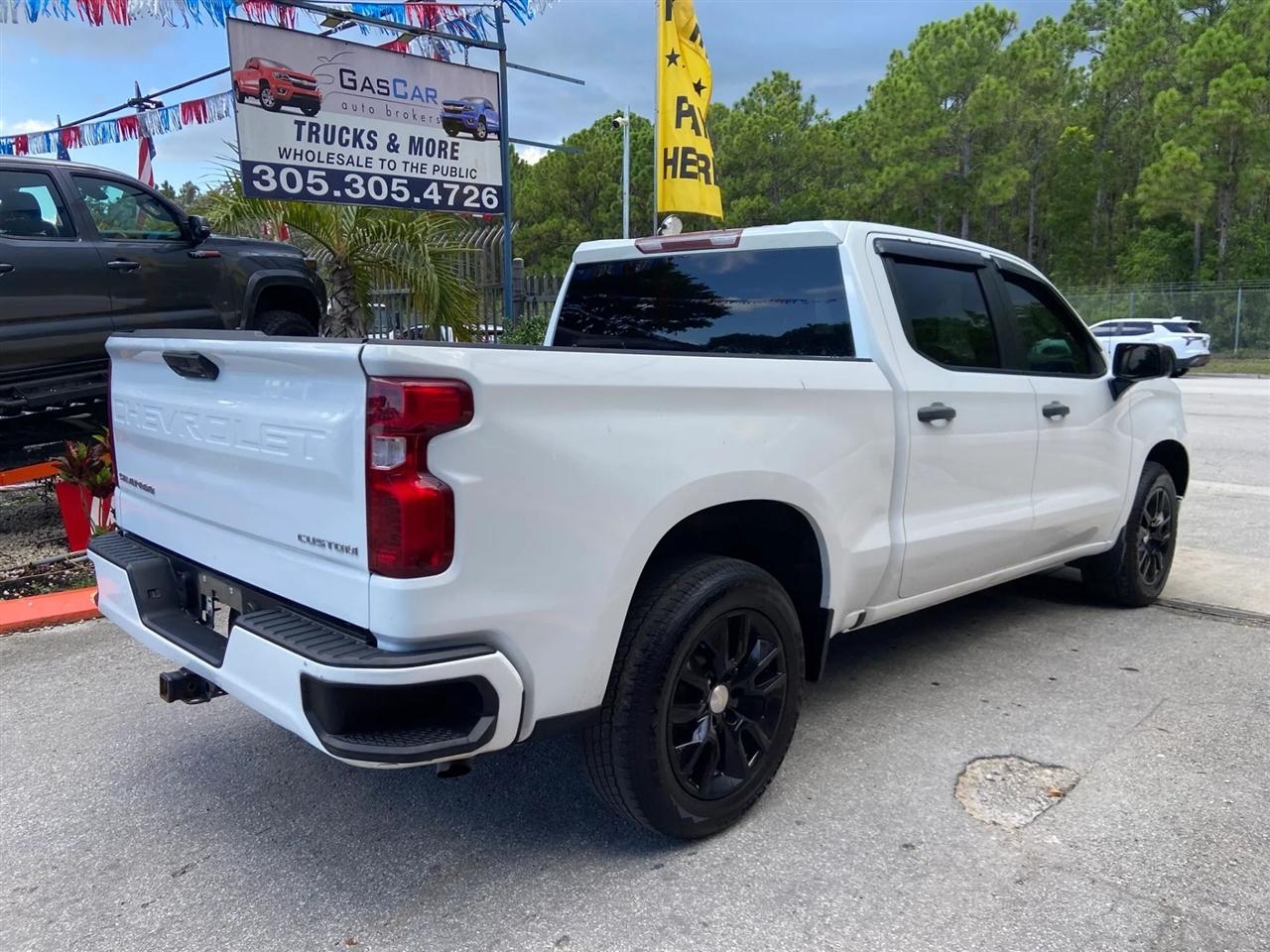 Chevrolet Silverado 1500 Custom Crew Cab 4WD 2023