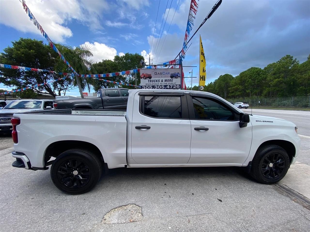 Chevrolet Silverado 1500 Custom Crew Cab 4WD 2023