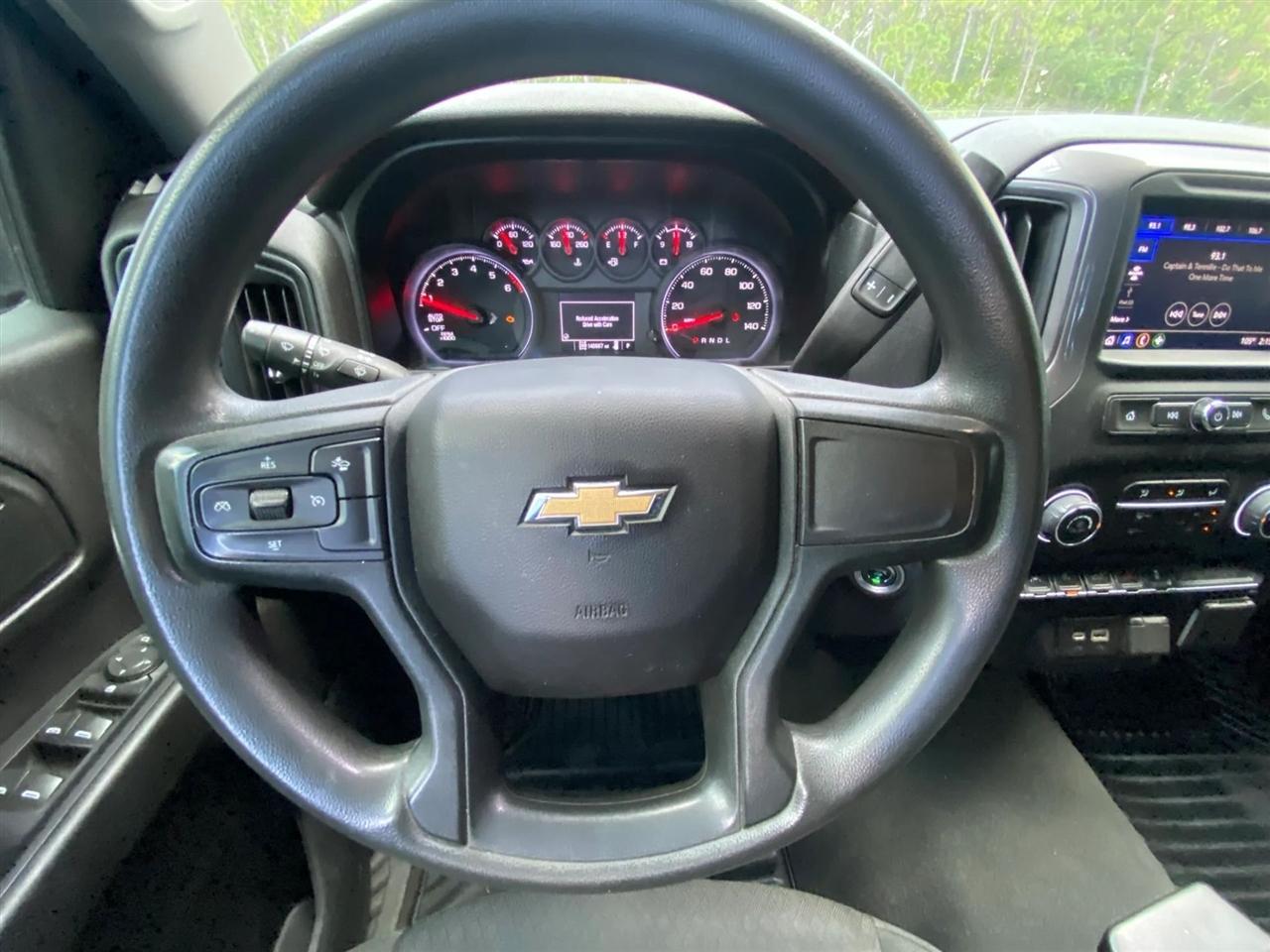 Chevrolet Silverado 1500 Custom Crew Cab 4WD 2023