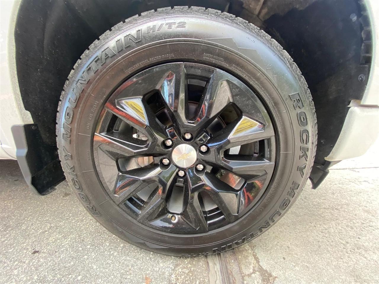 Chevrolet Silverado 1500 Custom Crew Cab 4WD 2023