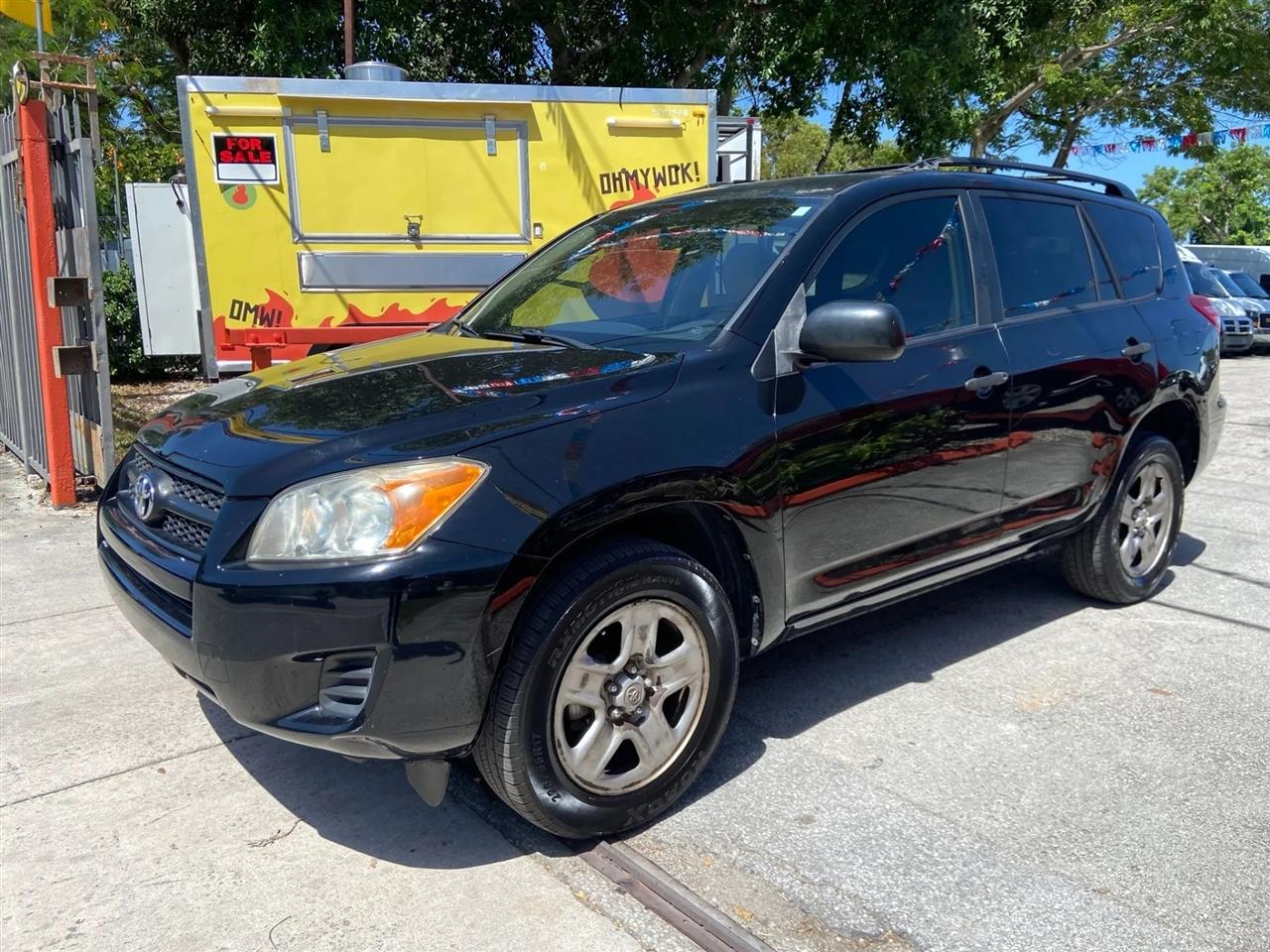 Toyota RAV4 Base I4 4WD 2010
