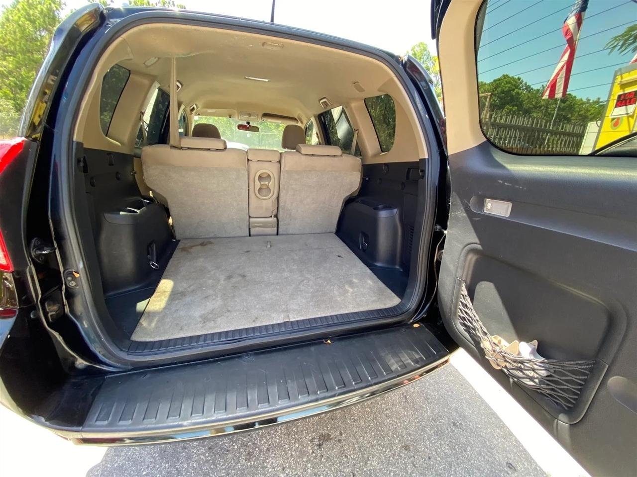 Toyota RAV4 Base I4 4WD 2010