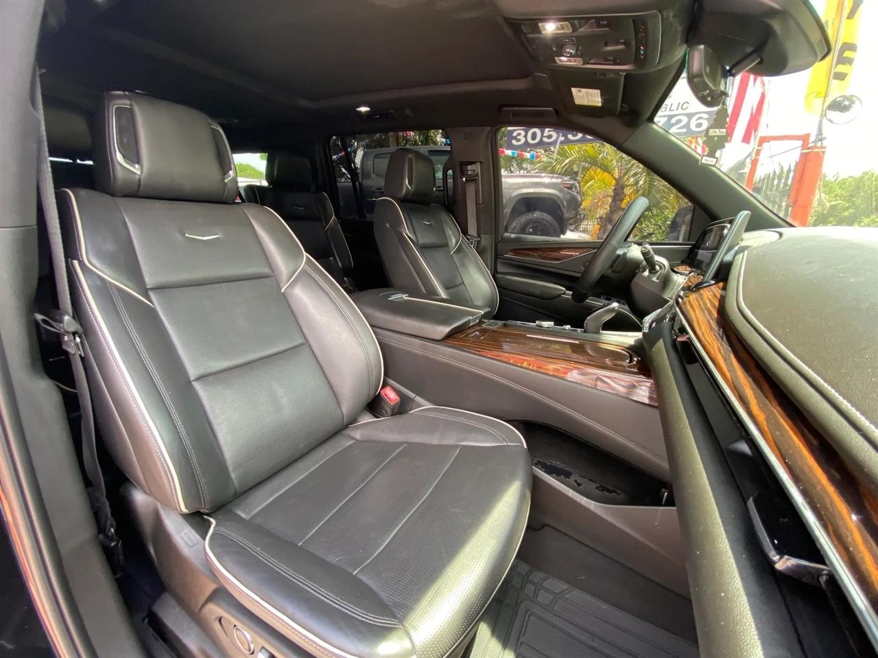 Cadillac Escalade ESV Premium Luxury 2021