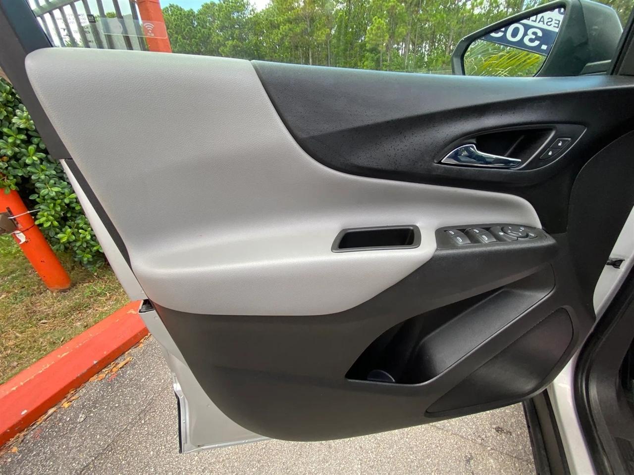 Chevrolet Equinox LS 2WD 2021