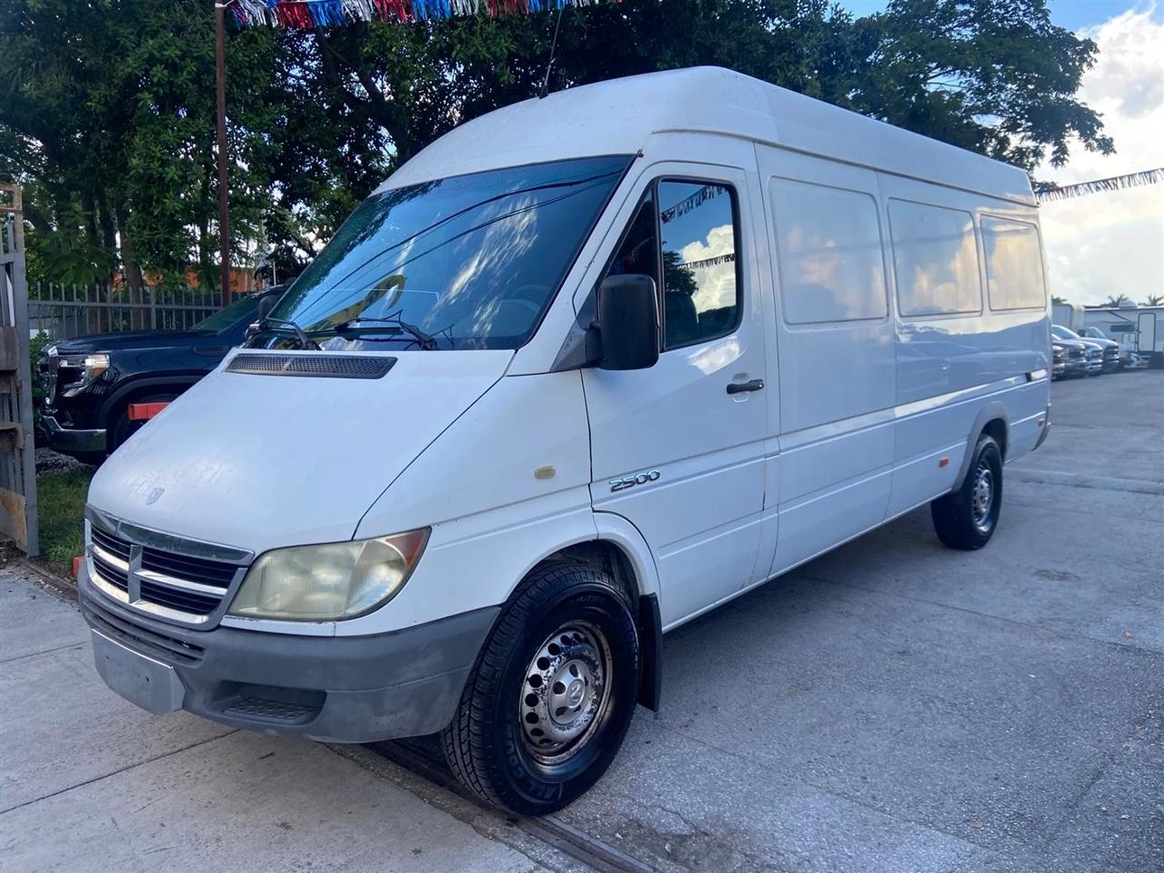 Dodge Sprinter Van 2500 Super High Ceiling 158-in. WB 2003