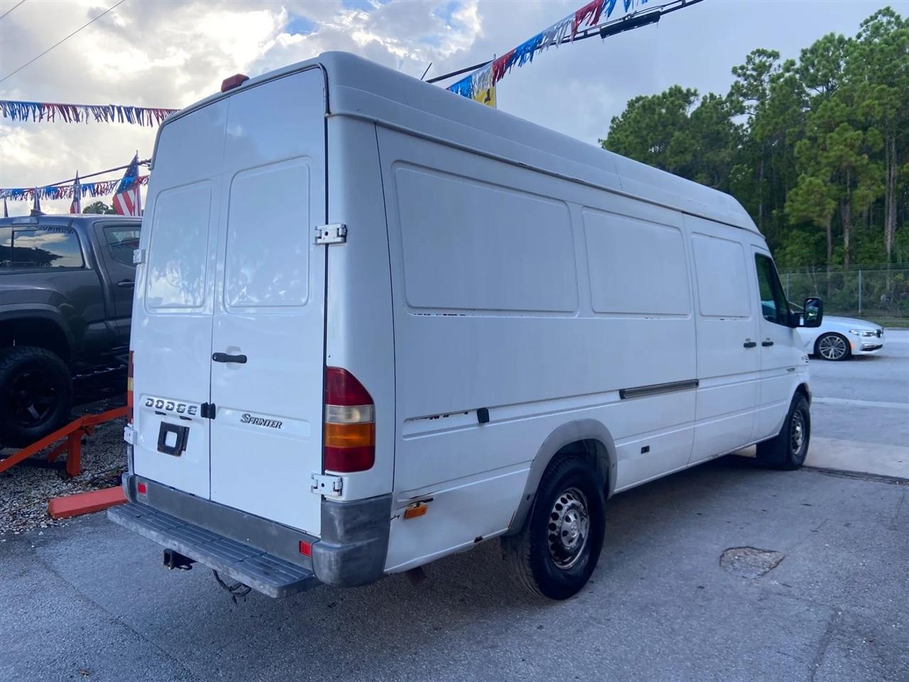 Dodge Sprinter Van 2500 Super High Ceiling 158-in. WB 2003