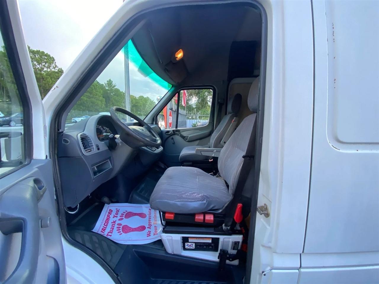 Dodge Sprinter Van 2500 Super High Ceiling 158-in. WB 2003