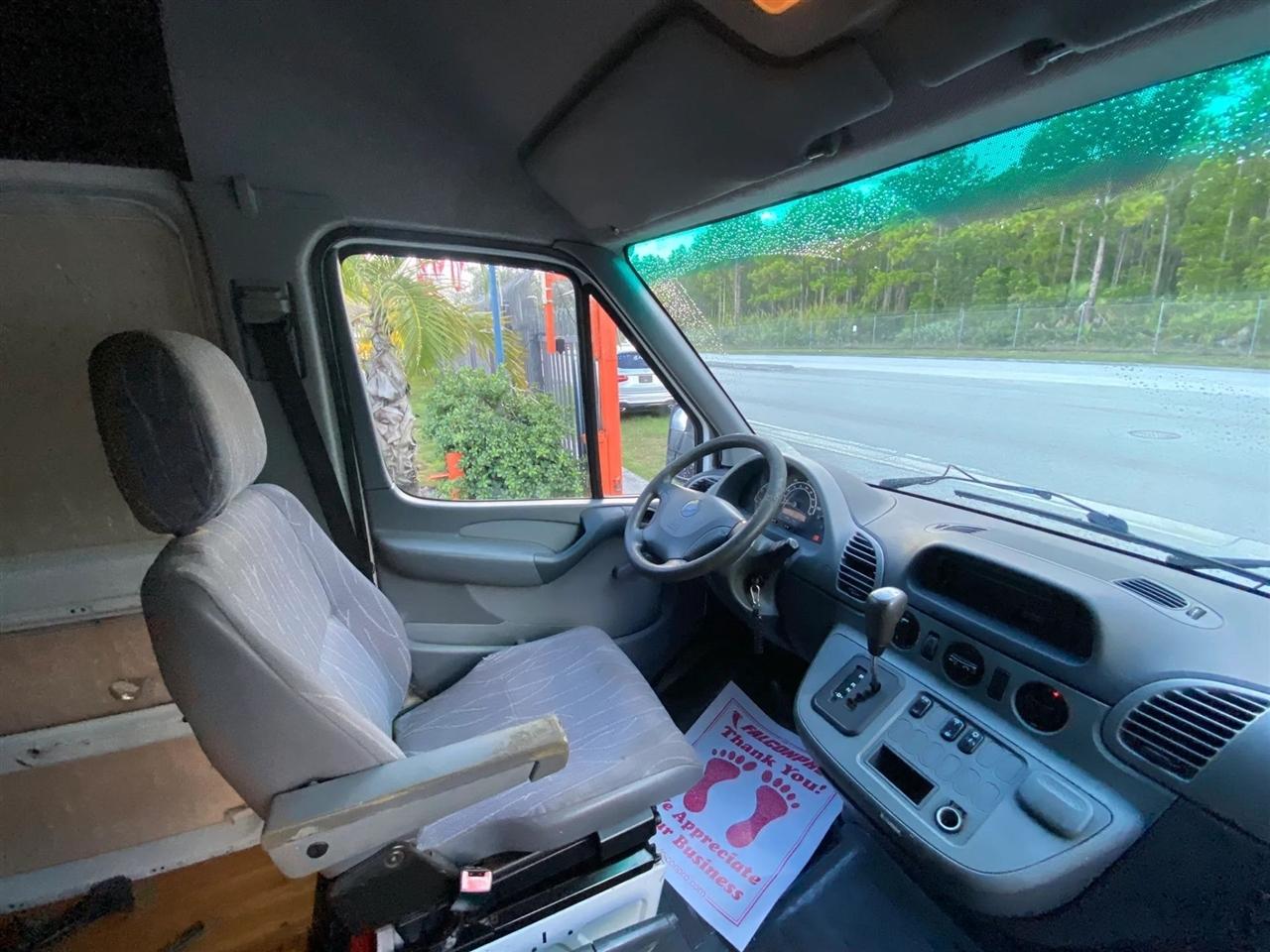 Dodge Sprinter Van 2500 Super High Ceiling 158-in. WB 2003