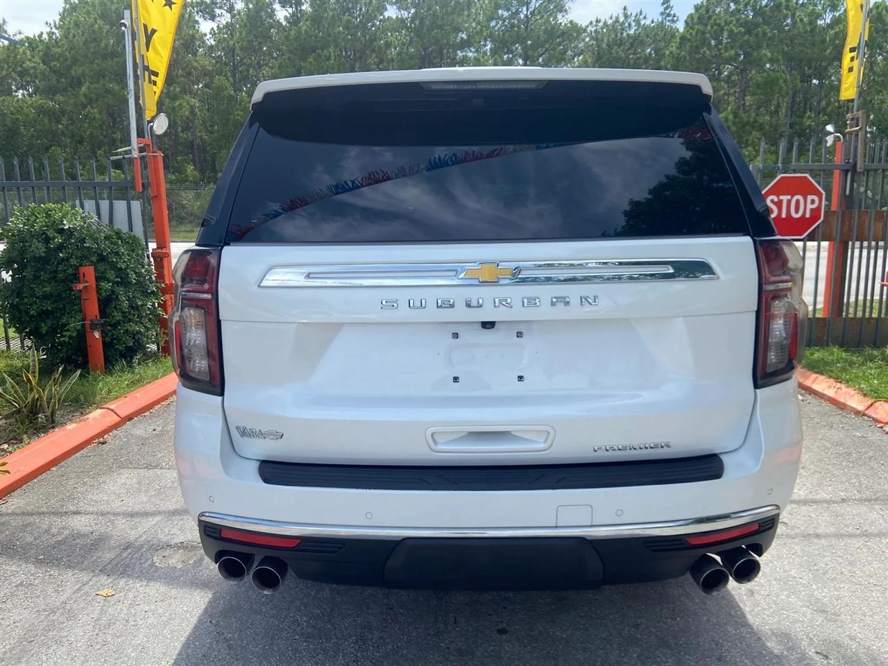 Chevrolet Suburban Premier 2023