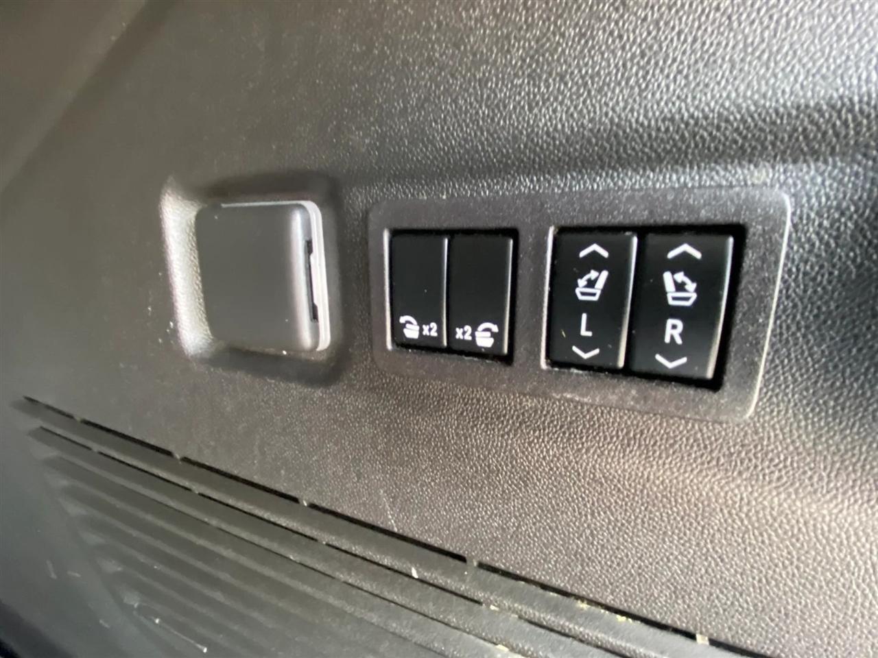Chevrolet Suburban Premier 2023