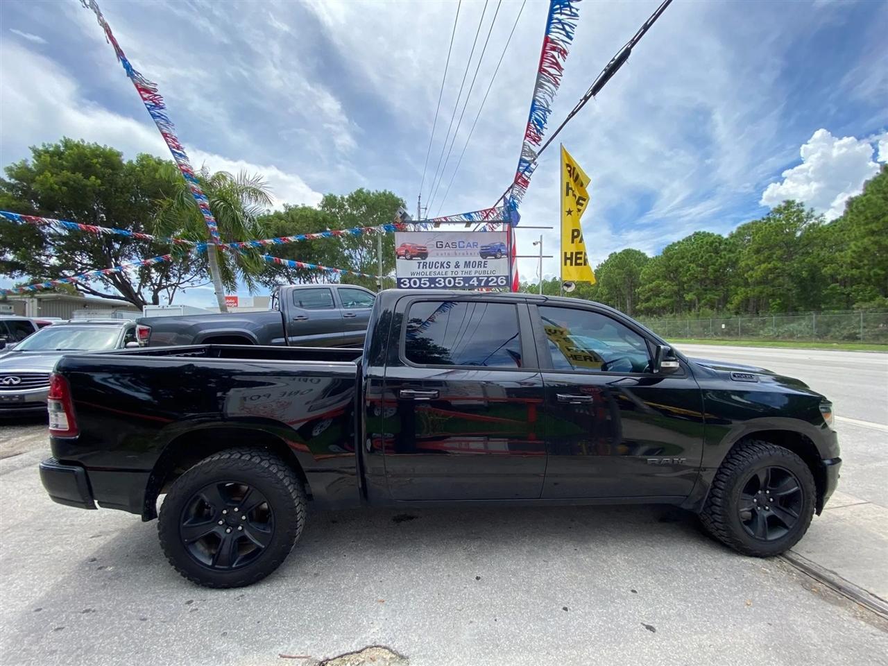 RAM 1500 Lone Star Crew Cab SB 4WD 2020