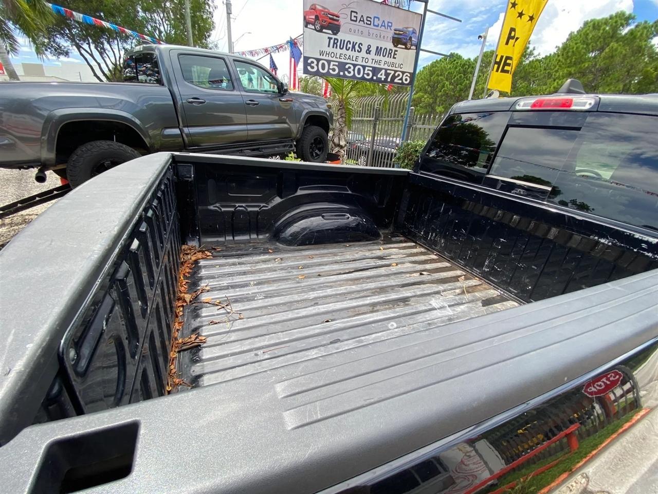 RAM 1500 Lone Star Crew Cab SB 4WD 2020