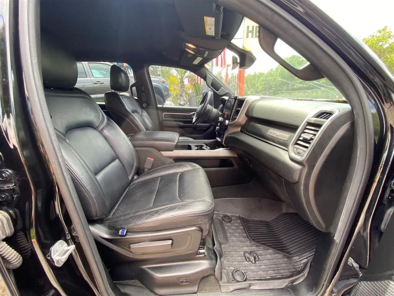 RAM 1500 Lone Star Crew Cab SB 4WD 2020
