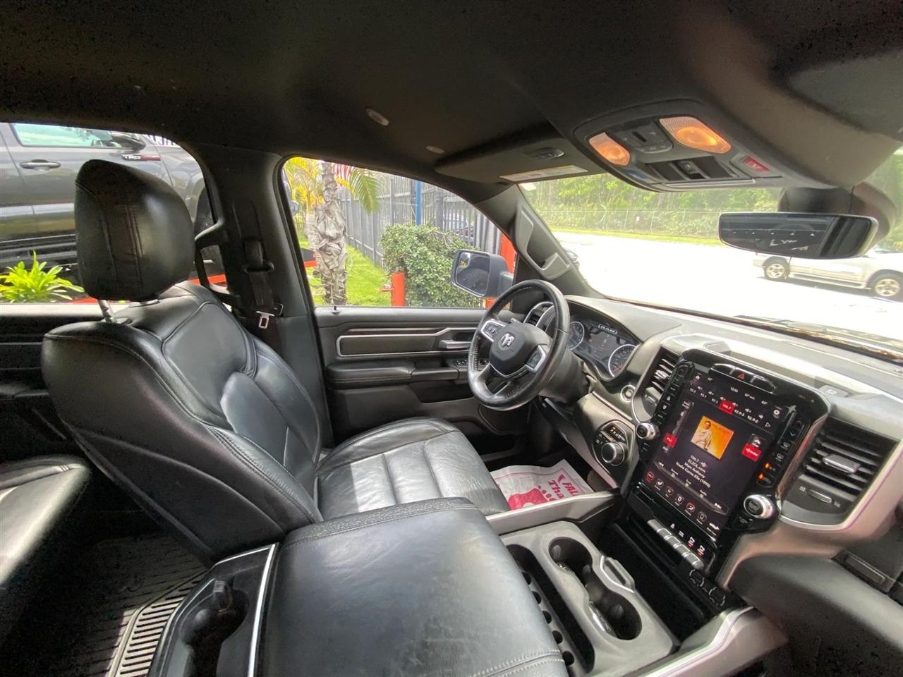 RAM 1500 Lone Star Crew Cab SB 4WD 2020
