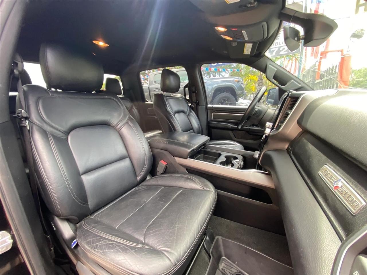 RAM 1500 Lone Star Crew Cab SB 4WD 2020