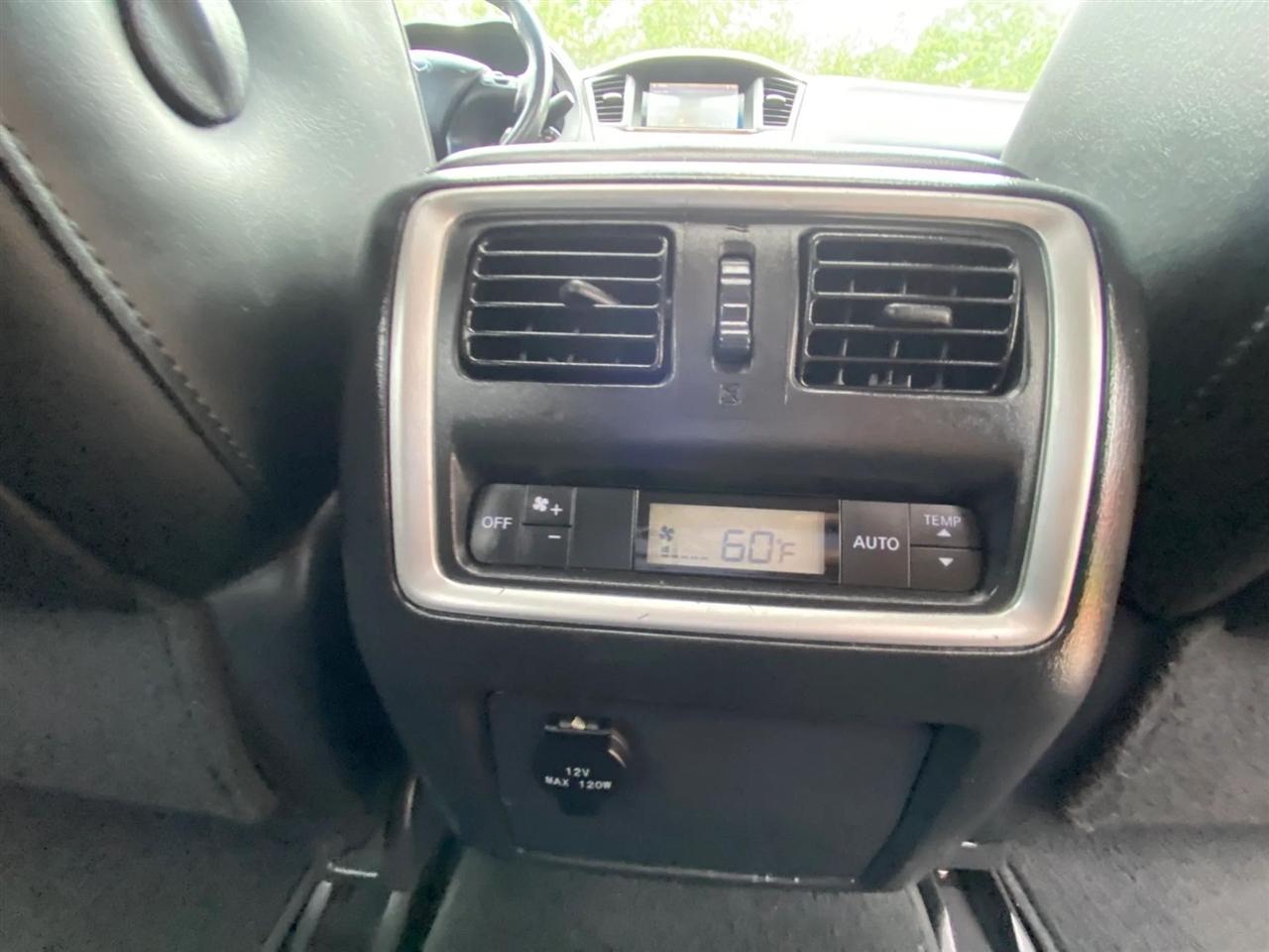 Infiniti QX60 Base FWD 2015