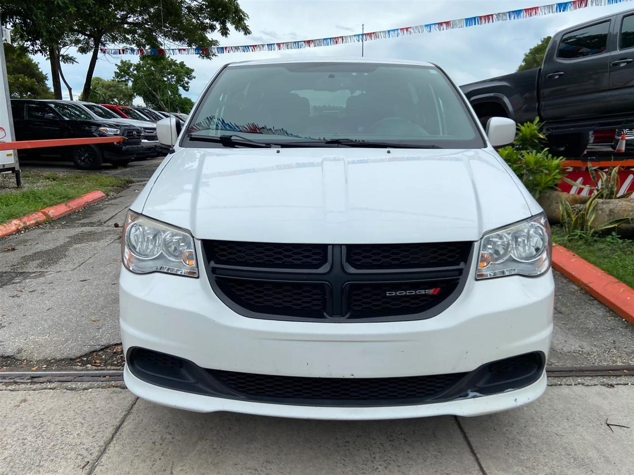Dodge Grand Caravan SE 2014