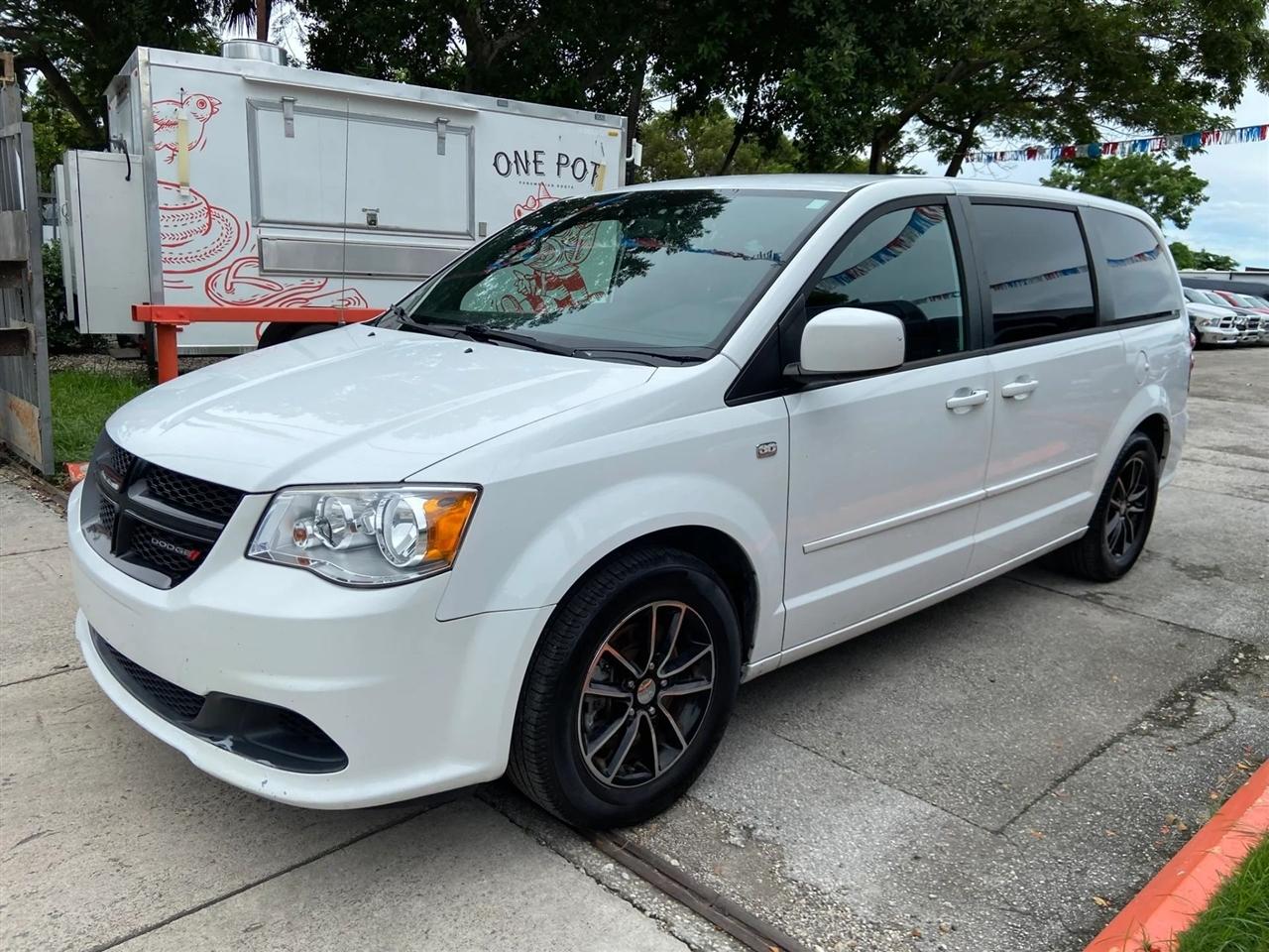 Dodge Grand Caravan SE 2014